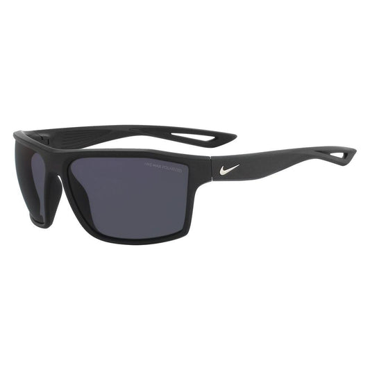 Nike black injected sunglasses with grey polarized lenses and sporty design, model NikeLegendPMI, measures 65/15/135 mm.