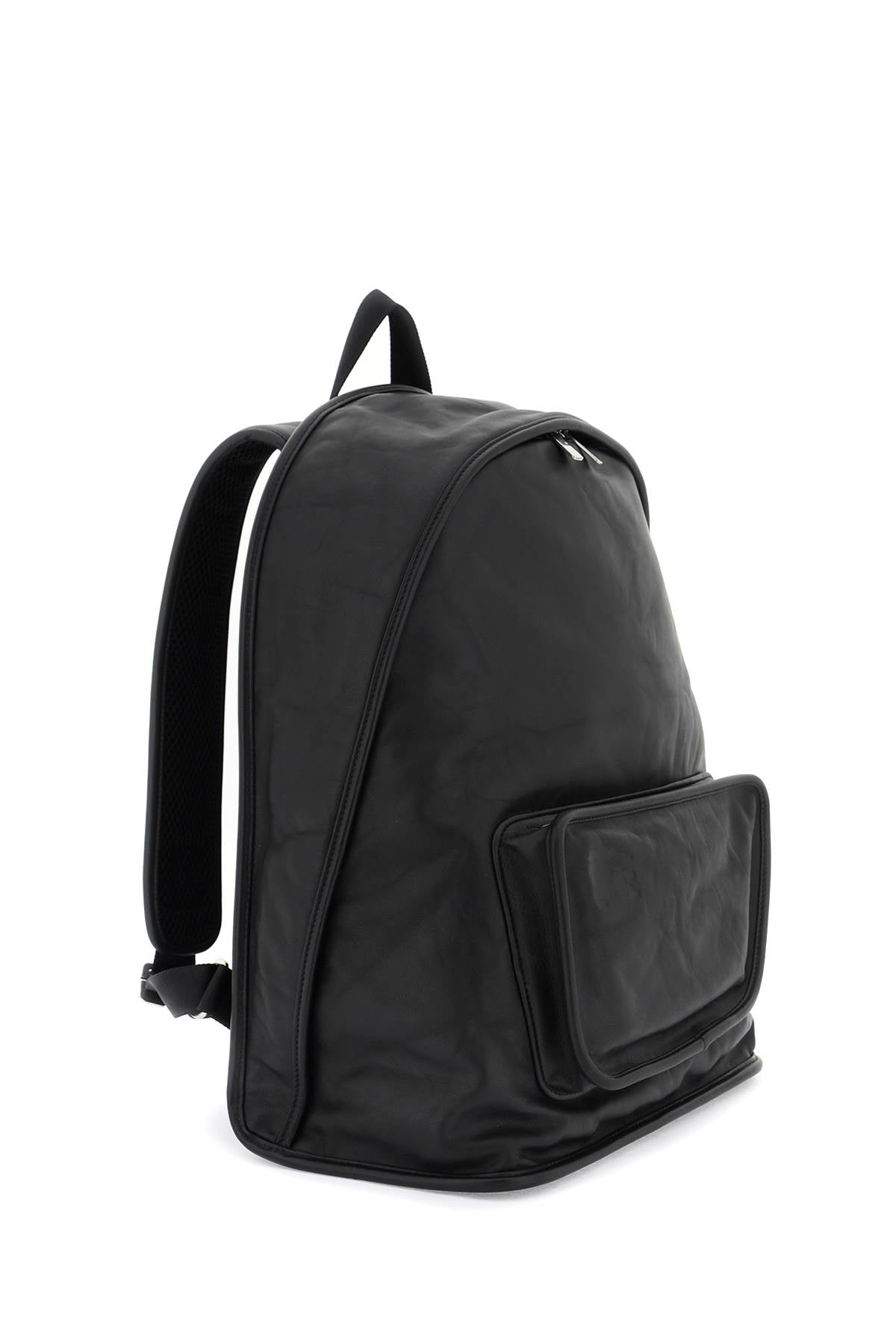 Front view with bag zipped and handles upright.