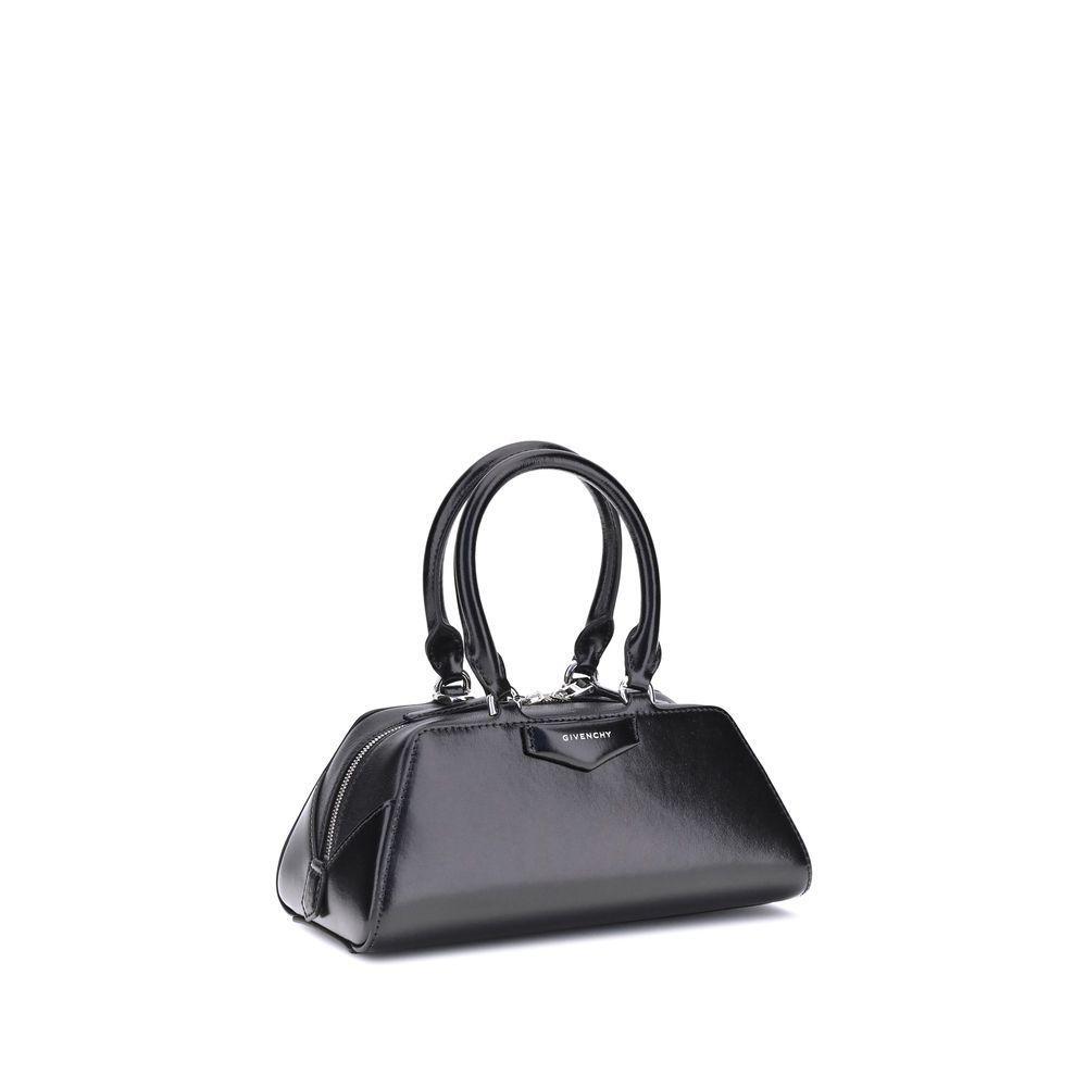 Front view with bag zipped and handles upright.
