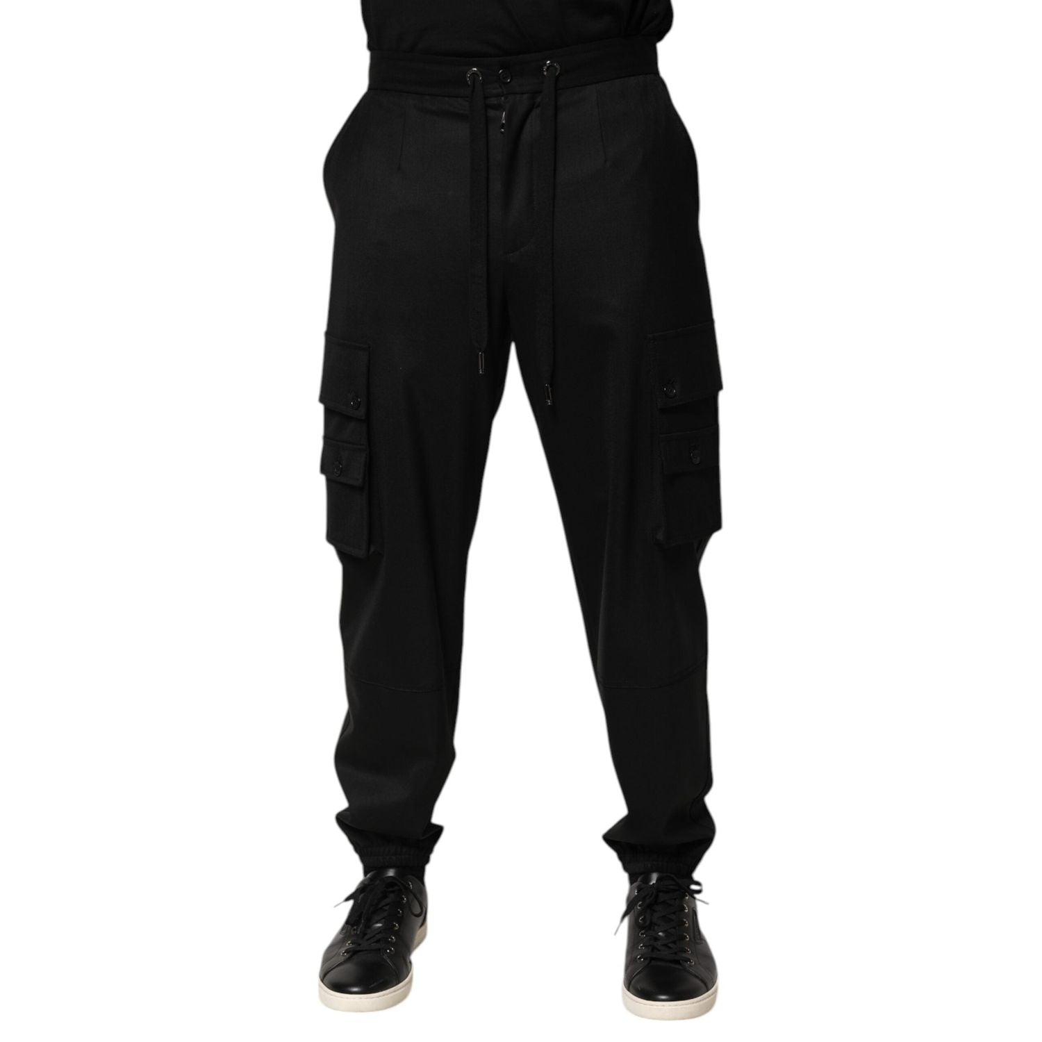 Front view with bag zipped and handles upright.