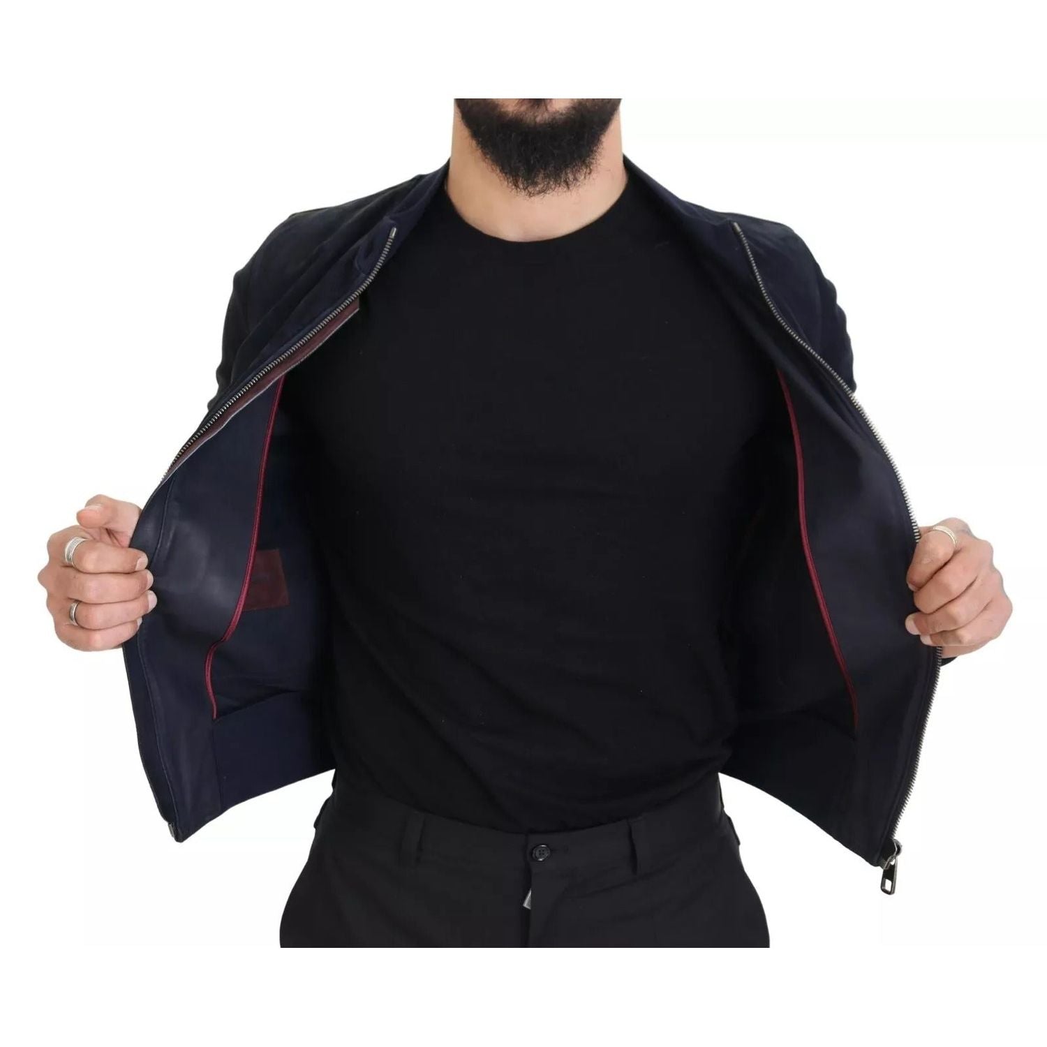 Front view with bag zipped and handles upright.